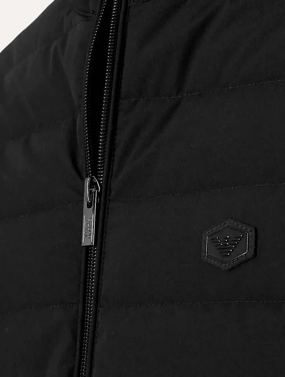 Jaqueta Empório Armani Masculina Matelassê Full-Zip Black Logo Preta