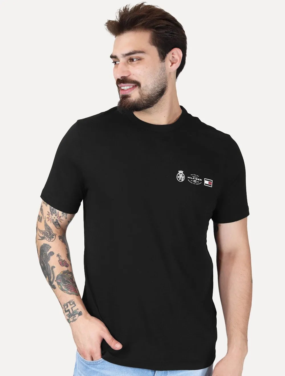 Camiseta Tommy Hilfiger Masculina Regular Small Crest Outline Preta