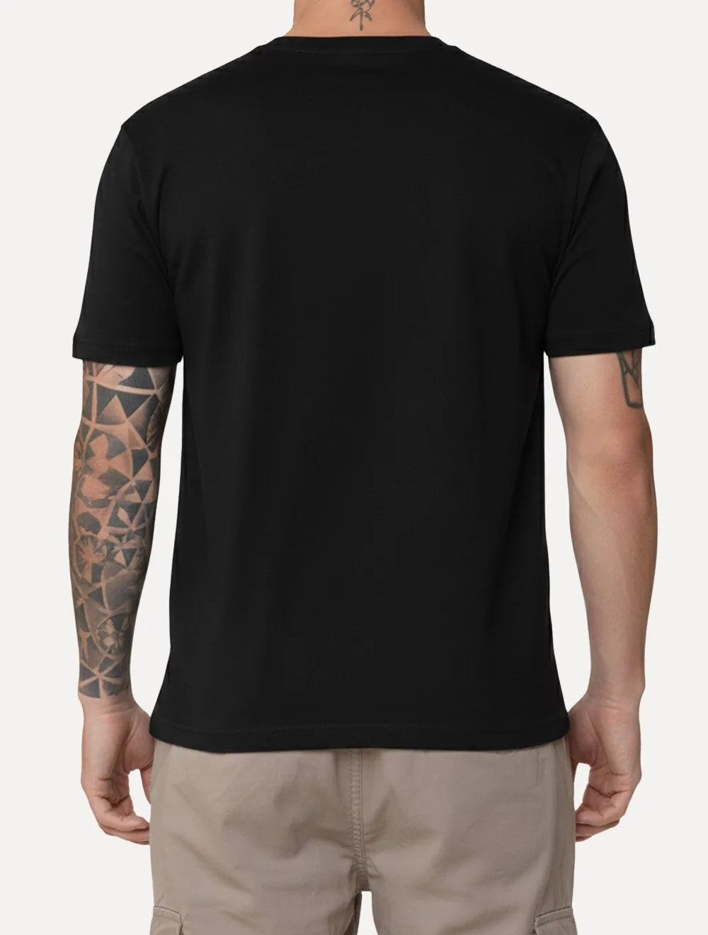 Camiseta King & Joe Masculina Signature Logomania Estd 2013 Preta