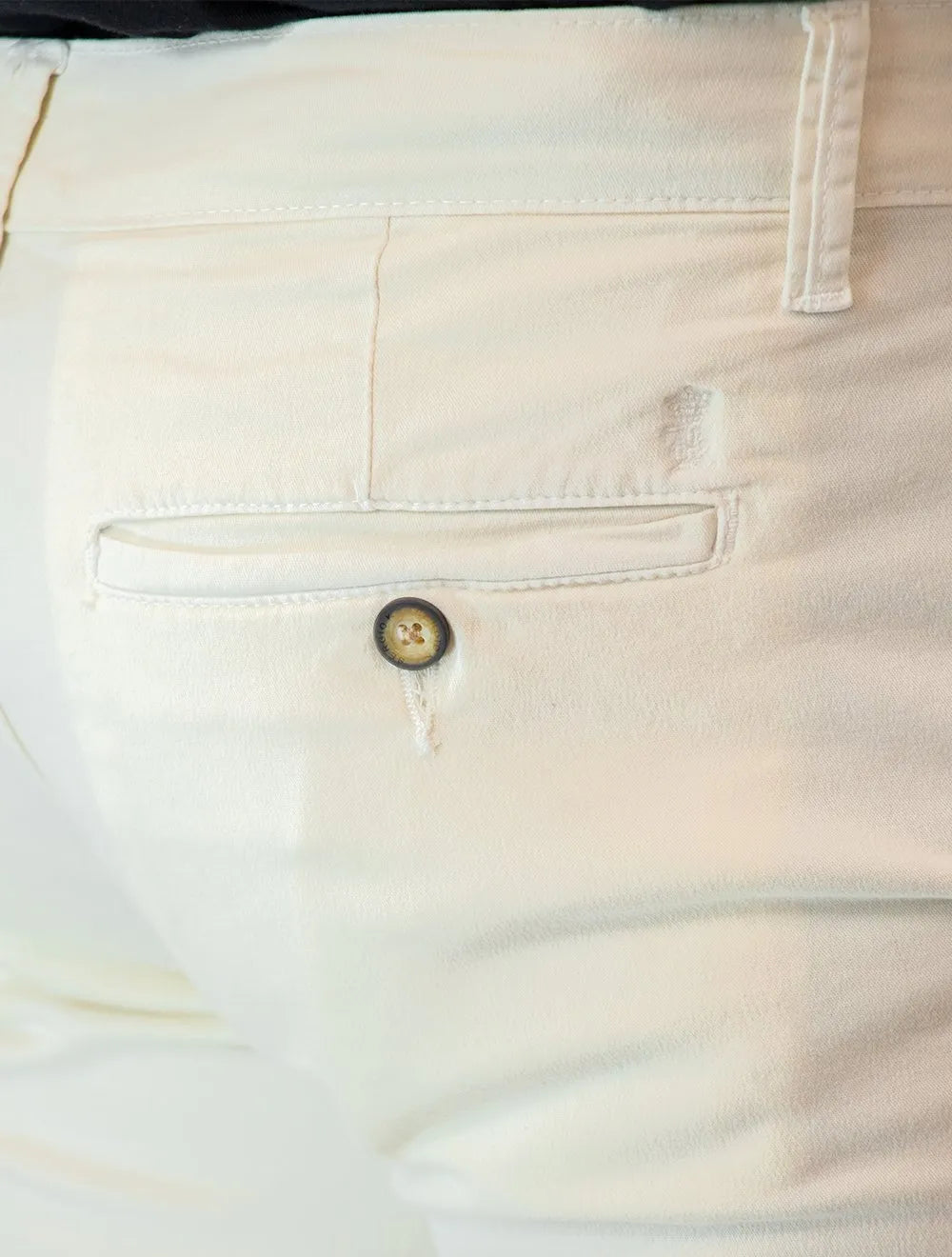 Bermuda Sergio K Masculina Chino Sarja Elastano Off-White