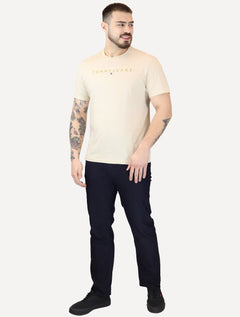 Camiseta Tommy Jeans Masculina Core Linear Gold Logo Areia