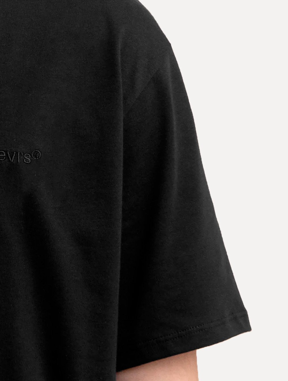 Camiseta Levis Masculina Standard Fit Pima Mono Logo Preta 