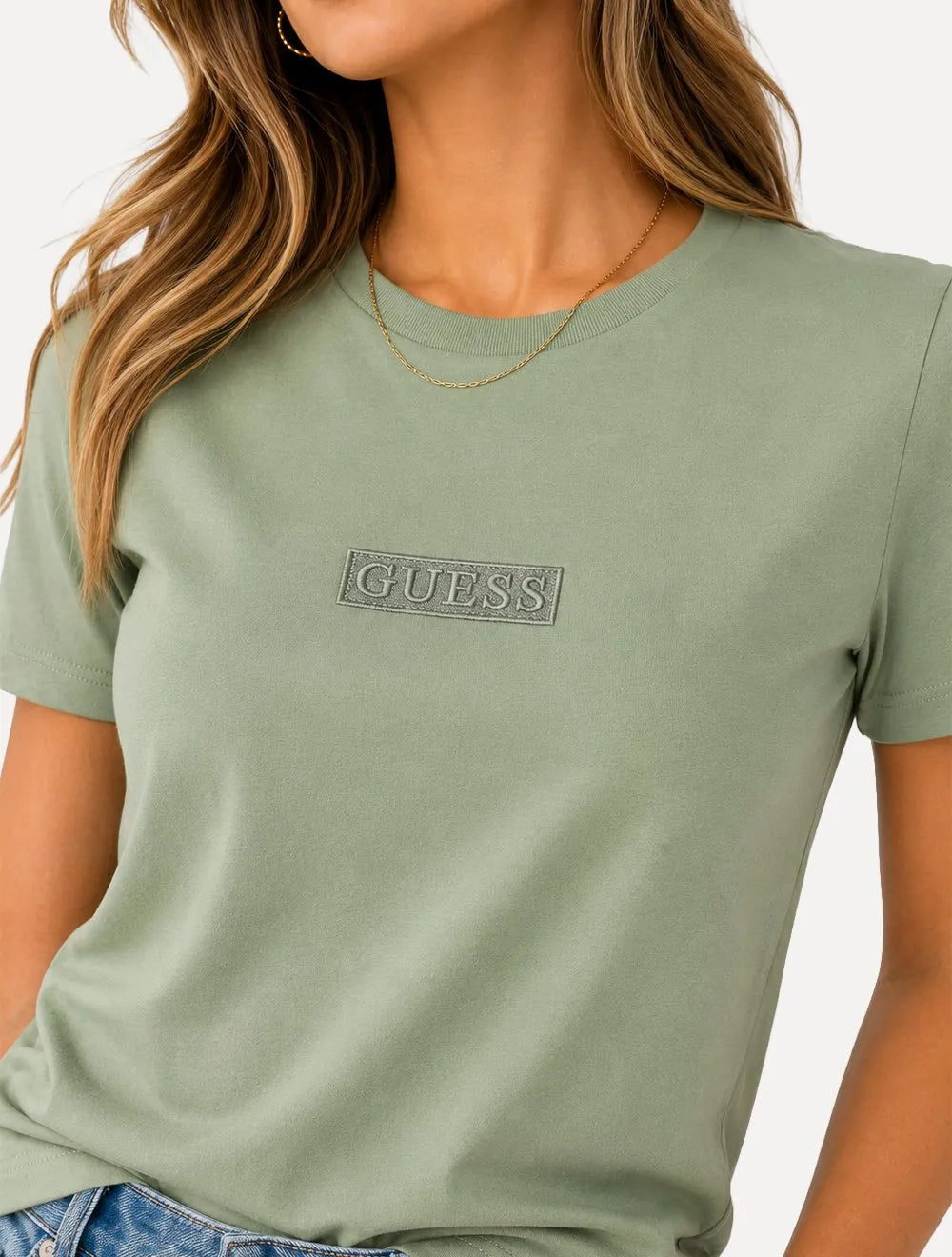 Camiseta Guess Feminina Patch Small Logo Verde Claro