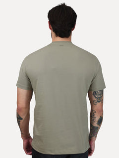 Camiseta Aramis Masculina Basic Lisa Mono Icon Cáqui Médio