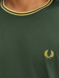 Camiseta Fred Perry Masculina Regular Yellow Twin Tipped Verde