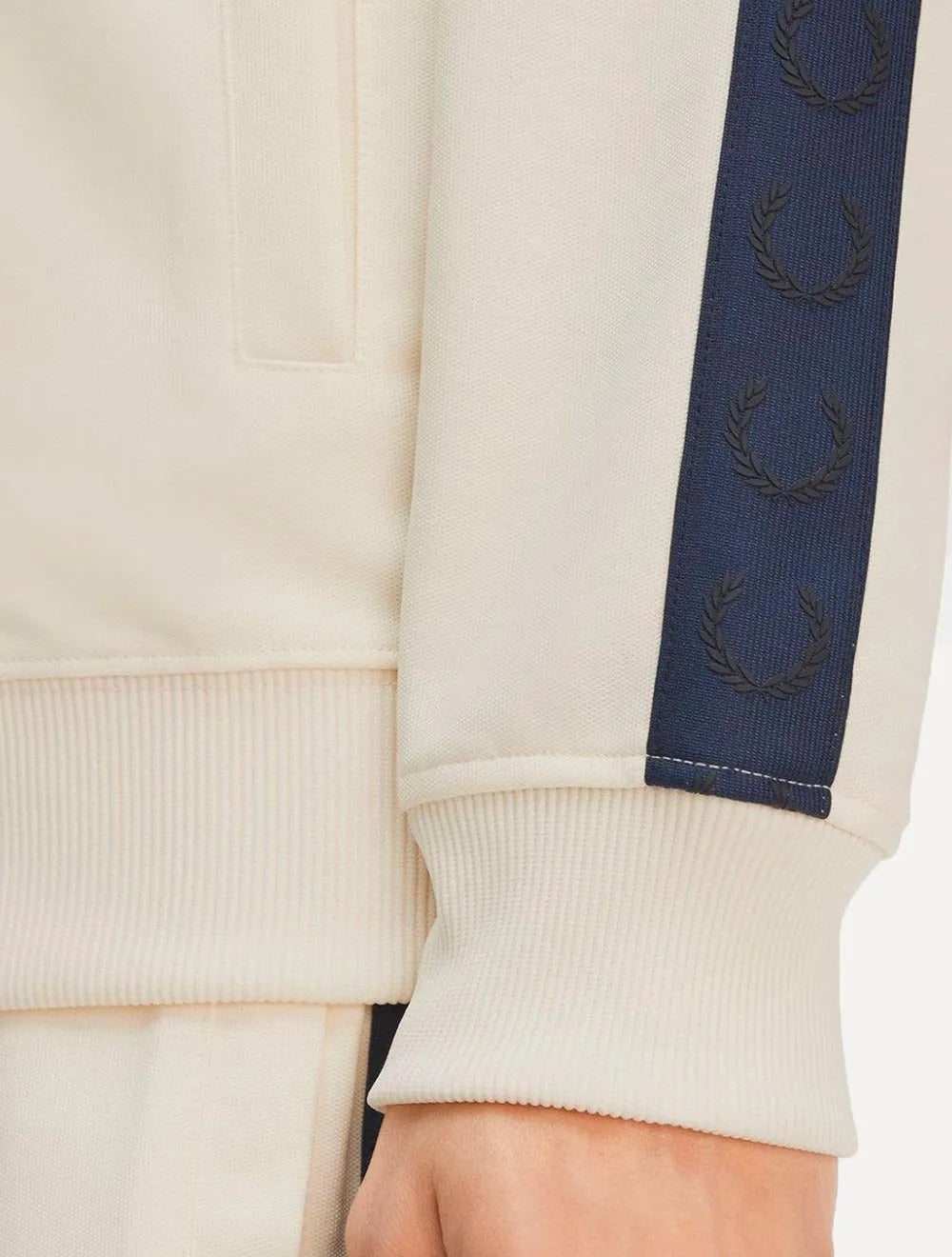 Jaqueta Fred Perry Masculina Contrast Tape Track Off-White