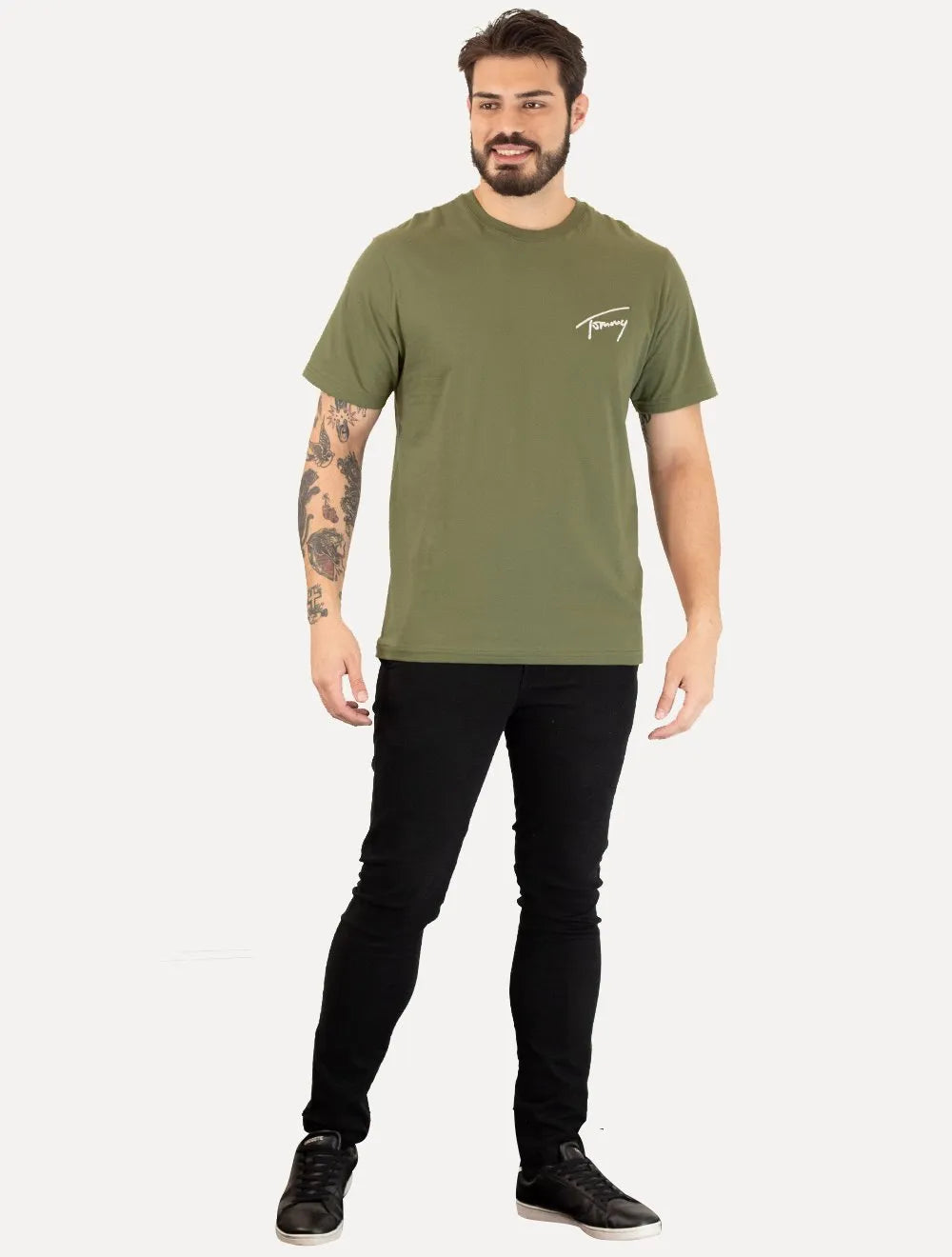Camiseta Tommy Jeans Masculina Embroidered Signature Verde Militar
