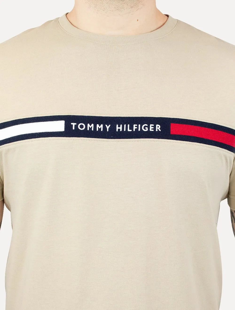 Camiseta Tommy Hilfiger Masculina Chest Insert Logo Cáqui Claro