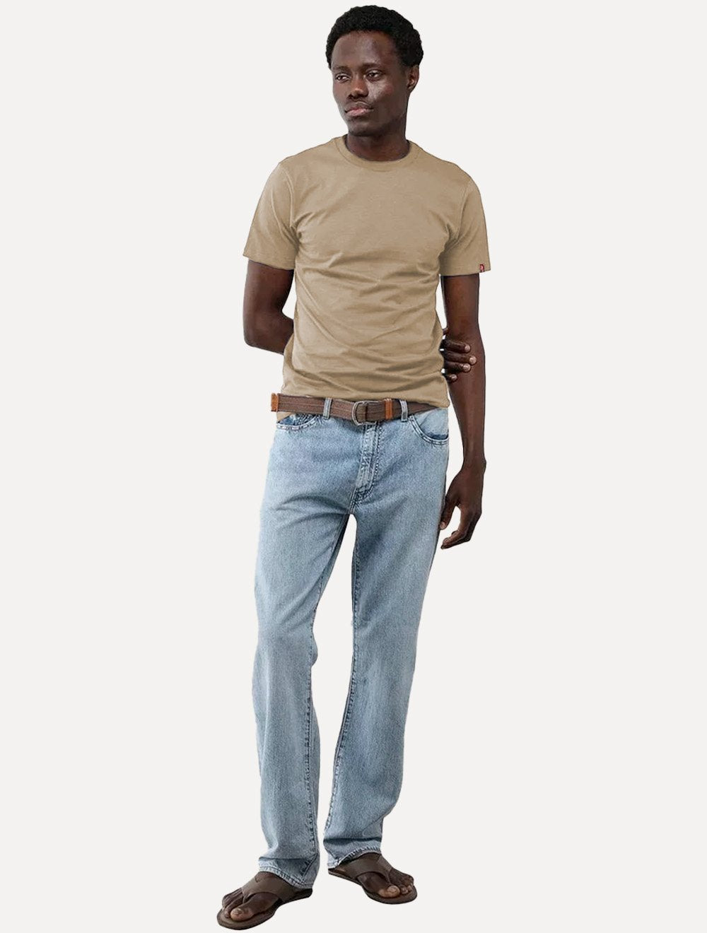 Camiseta Levis Masculina Slim Tag Sleeve Lisa Cáqui Médio