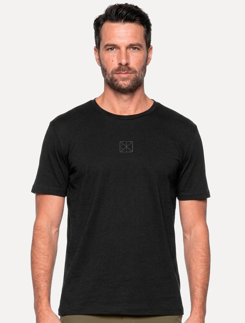 Camiseta Calvin Klein Masculina Center CK Rubber Patch Preta