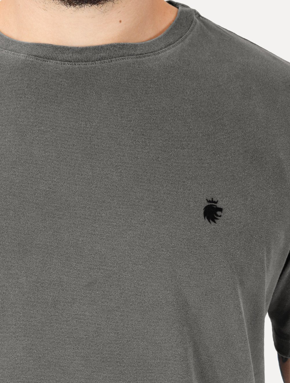Camiseta Von der Volke Masculina Origineel Lion Stone Chumbo