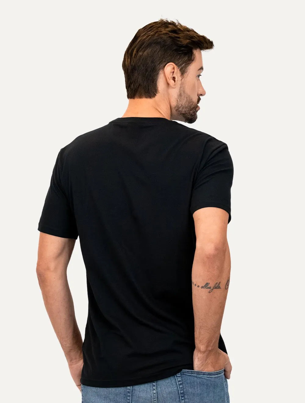 Camiseta Tommy Jeans Masculina Regular Essential Flag Text Preta
