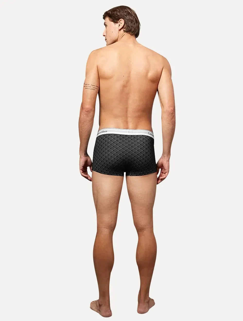 Cueca Calvin Klein Low Rise Trunk Modern Full Logo CK Preta