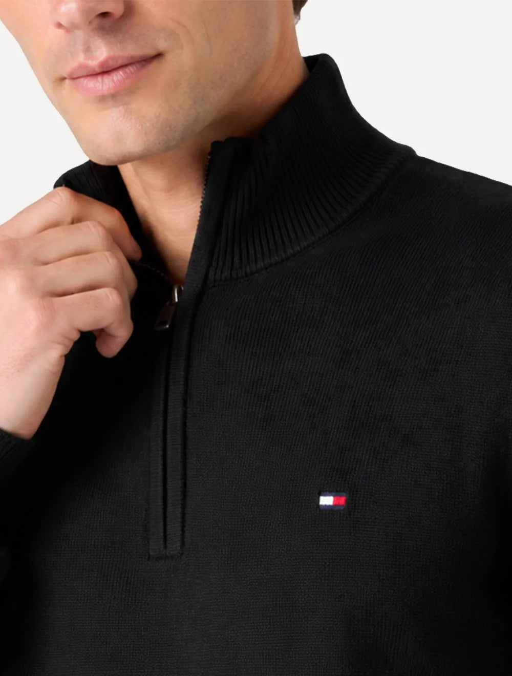 Suéter Tommy Hilfiger Masculino Essential Cotton Half Zip Mock Preta