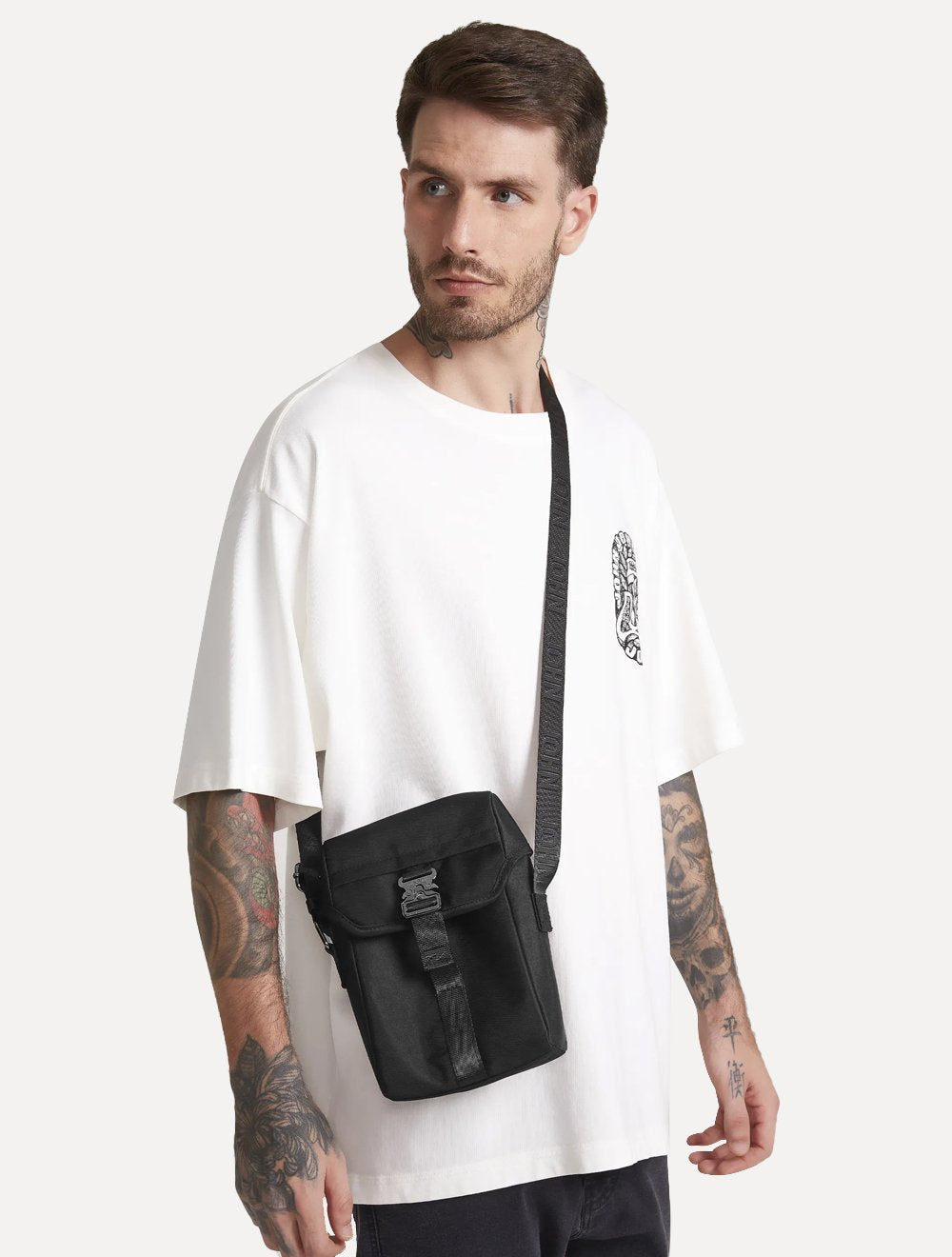 Bolsa John John Masculina Crossbody Nate Preta