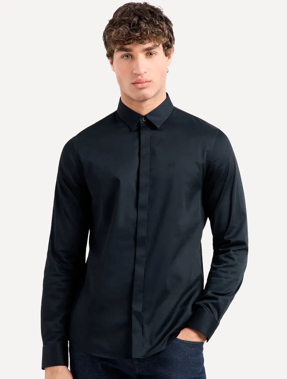 Camisa Armani Exchange Masculina Slim Fit Hidden Button Mono Logo Azul Marinho