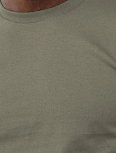 Camiseta Levis Masculina Slim Tag Sleeve Lisa Verde Oliva