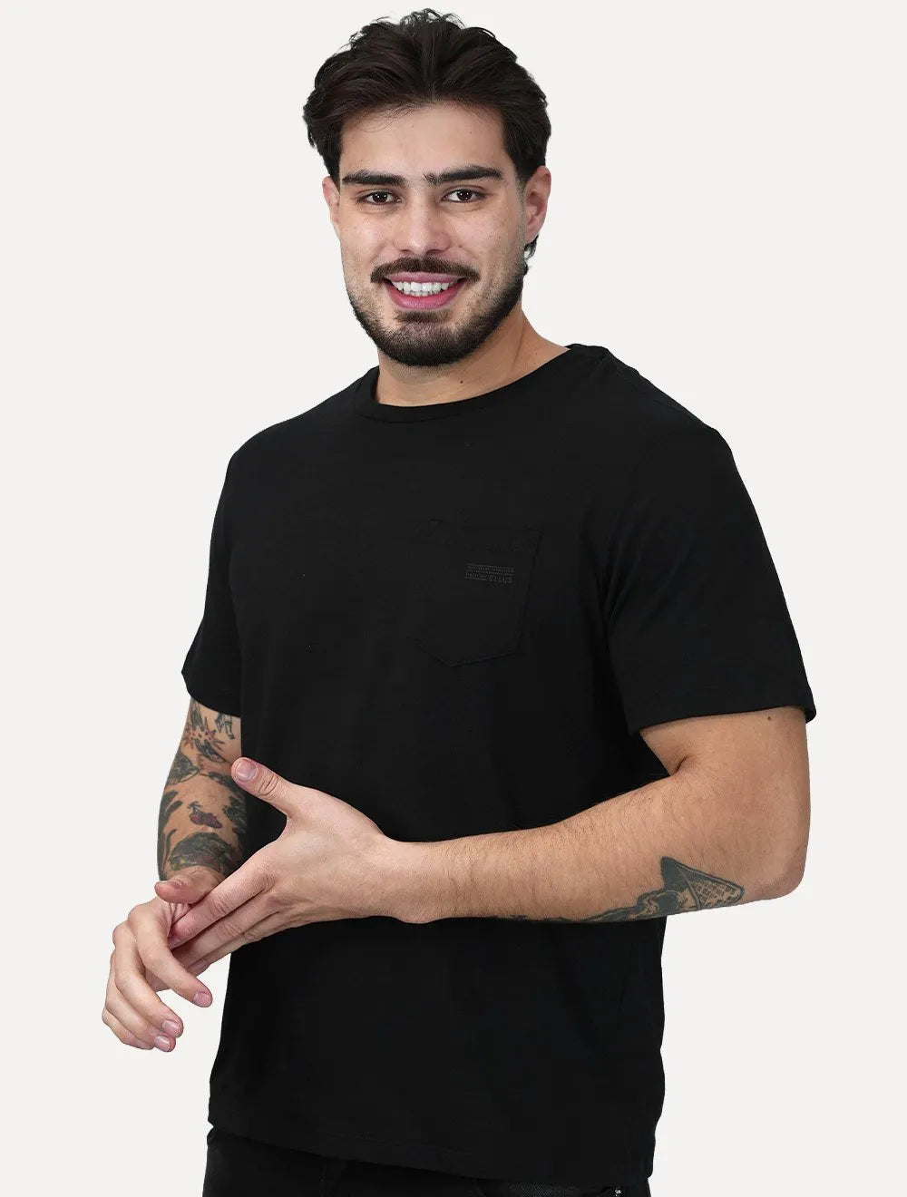 Camiseta Ellus Cotton Fine Easa Detail Pocket Classic Preta