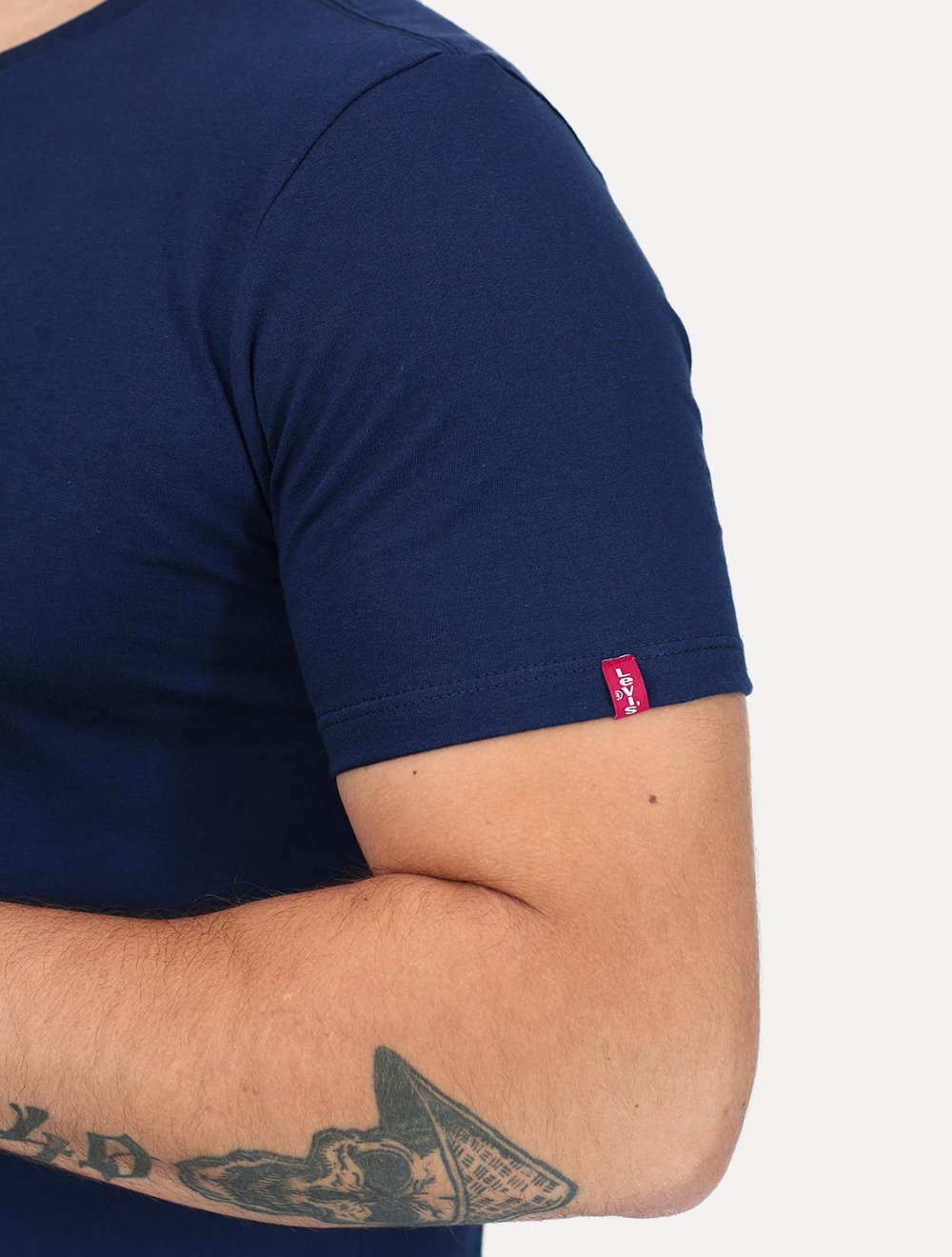 Camiseta Levis Masculina Slim Tag Sleeve Lisa Azul Marinho LB002 0259