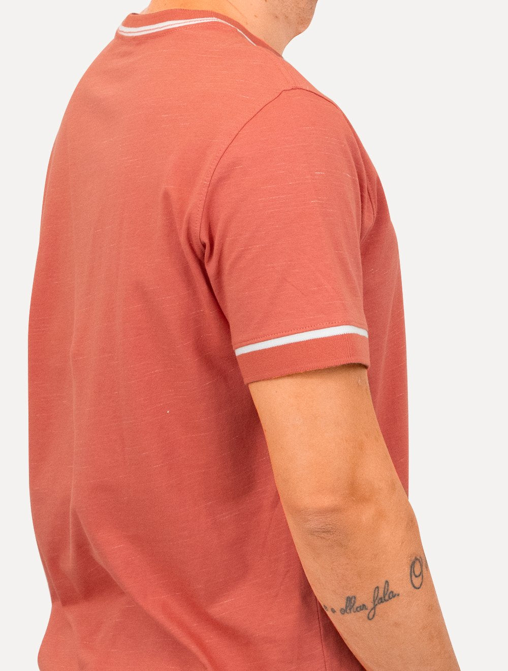 Camiseta Dudalina Masculina Flame Bicolor Goiaba
