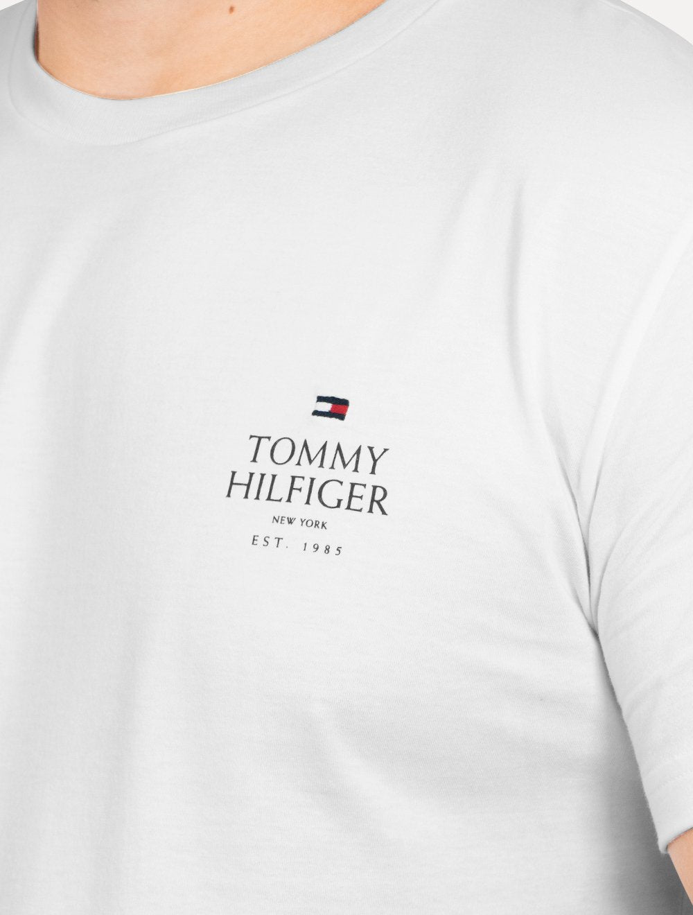 Kit Camisetas Tommy Hilfiger | Masculina Stack/Small Logo Branca/Preta
