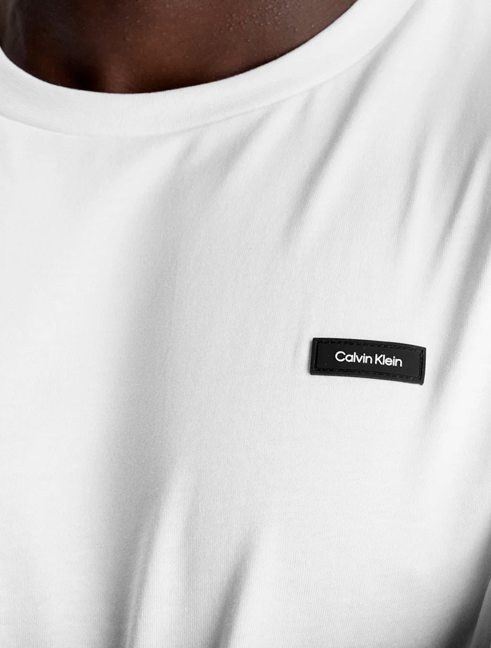 Camiseta Calvin Klein Masculina Egyption Cotton Rubber Patch Branca