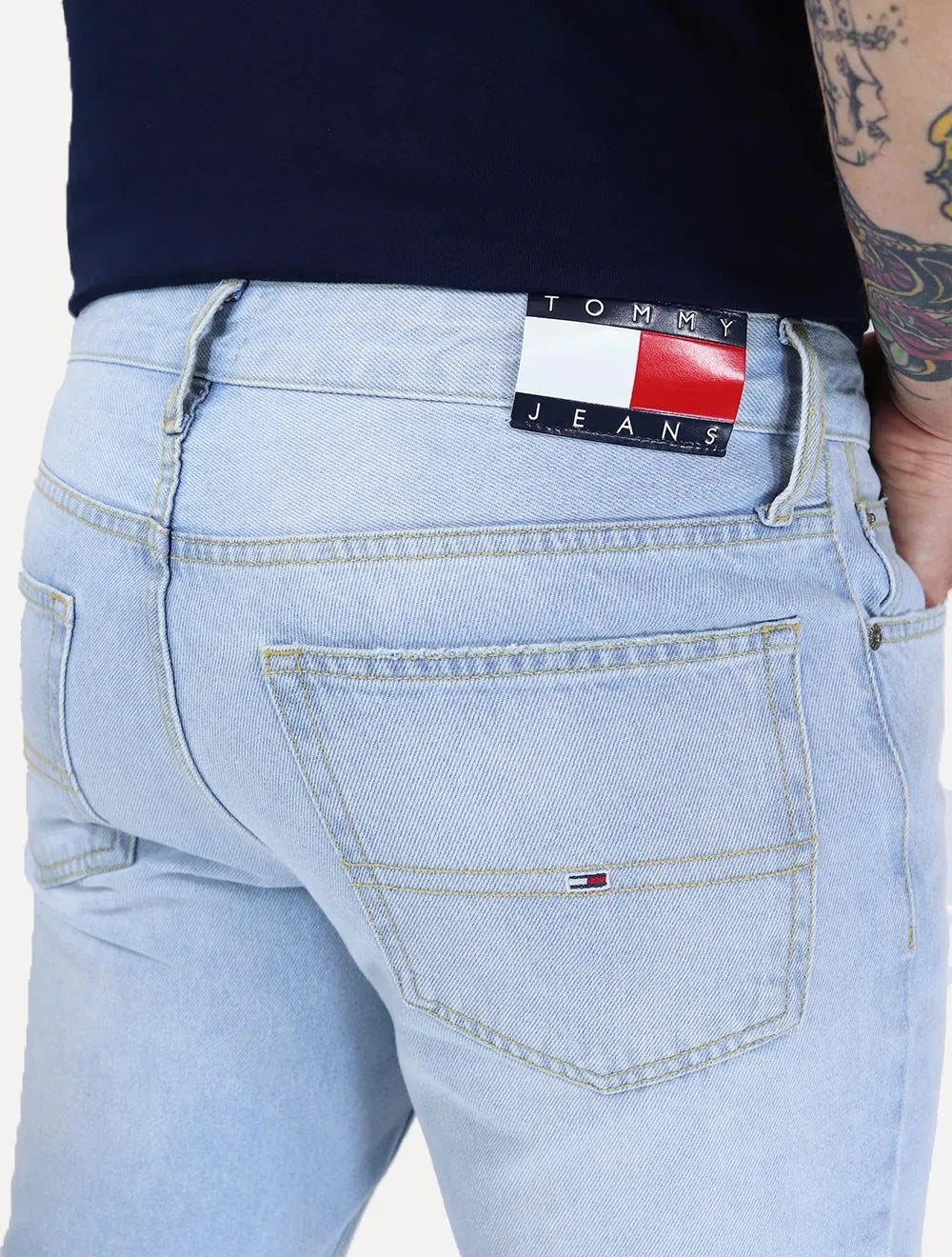 Calça Tommy Jeans Masculina Regular Straight Relaxed Ryan Azul Claro