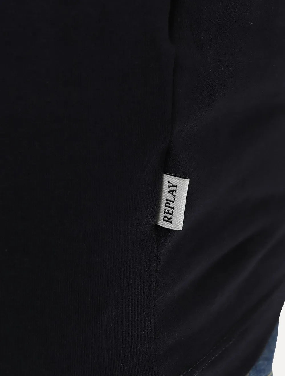 Camiseta Replay Masculina Slim Basic Crewneck Written Lateral Preta