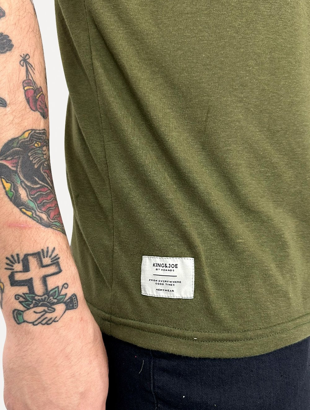 Camiseta King & Joe Masculina Slim Eco Crewneck Pocket Verde Militar