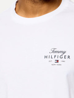 Camiseta Tommy Hilfiger Masculina Brand Love Signature Logo Branca