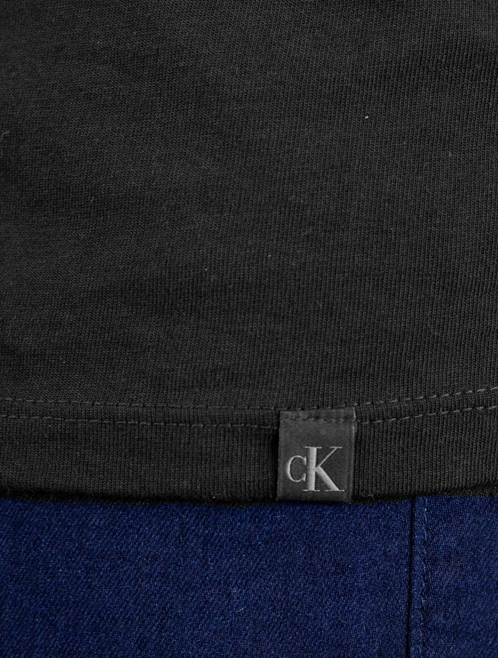 Camiseta Calvin Klein Masculina Malhão Com Punhos Preta