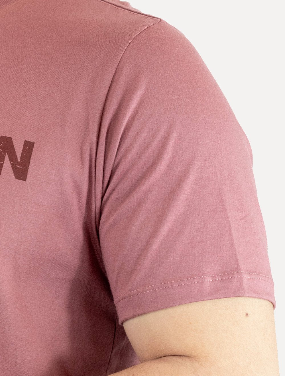 Camiseta John John Masculina JJ Basic Logo Rusty Rosa Médio