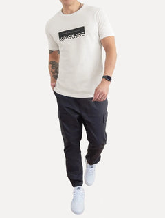 Camiseta King & Joe Masculina Logomania Negativo Off-White