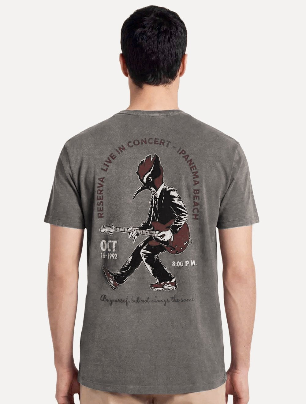 Camiseta Reserva Masculina Basic Live In Concert Estonada Chumbo