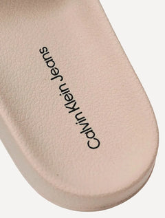 Chinelo Calvin Klein Jeans Slide Logo Issue Cáqui Médio