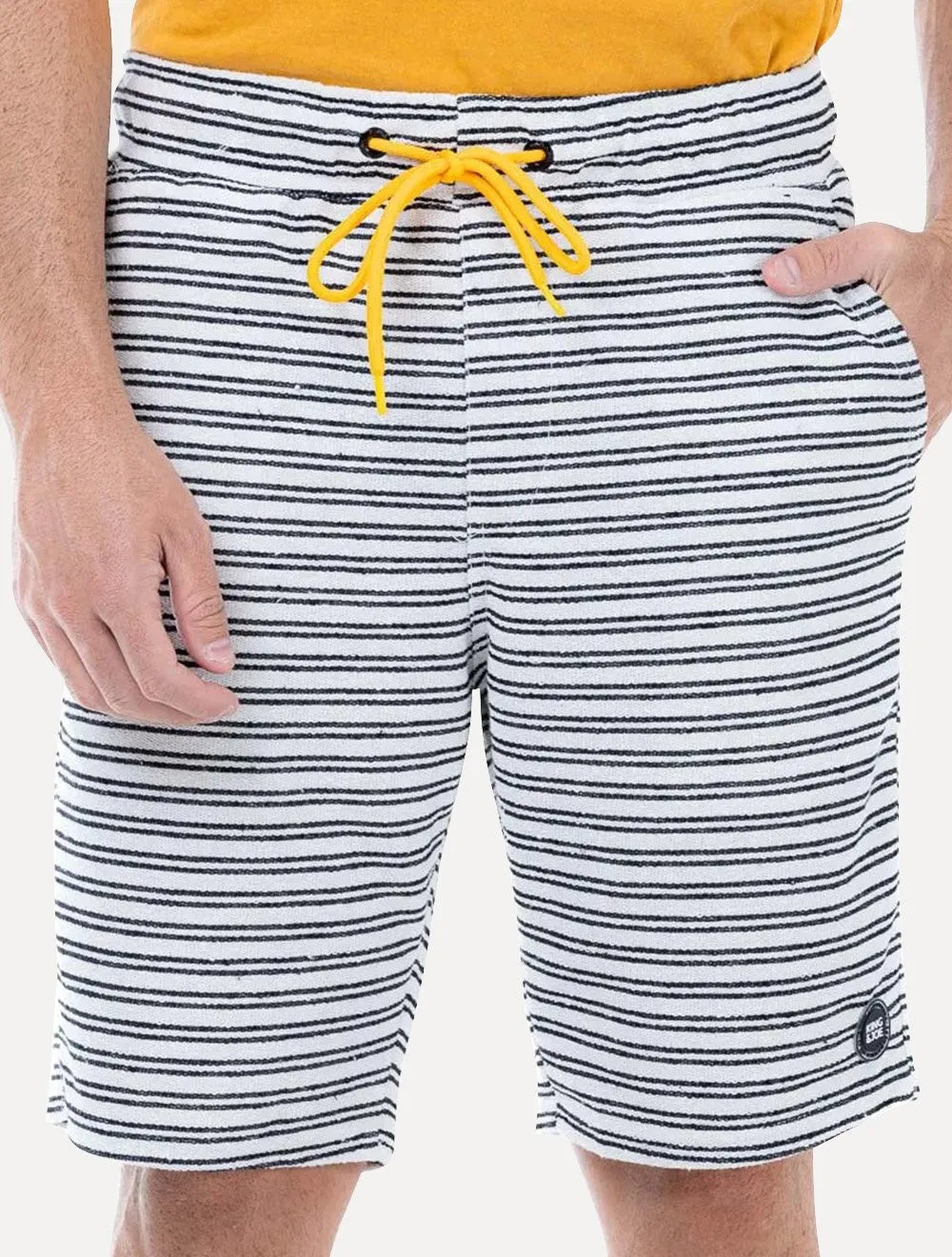 Bermuda King & Joe Sarja Masculina Comfort Malha Listrada Off-White