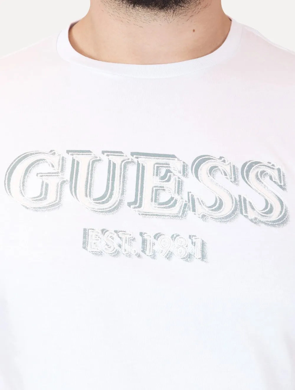 Camiseta Guess Masculina Est. 1981 Overwritten Branca
