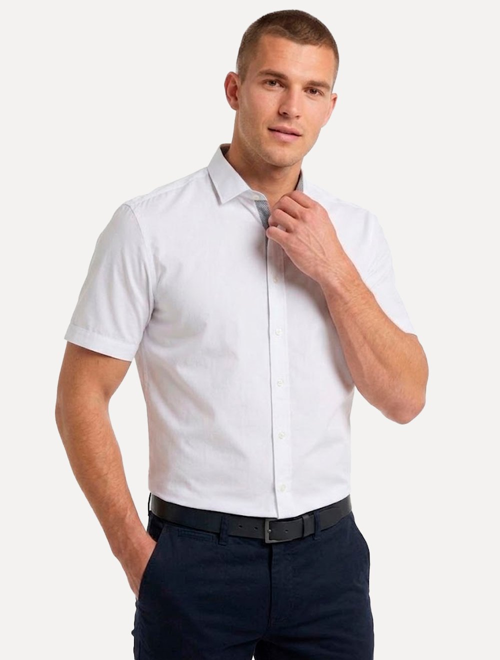 Camisa Dudalina Masculina Manga Curta Comfort Superfine Cotton Mono Logo Lisa Branca