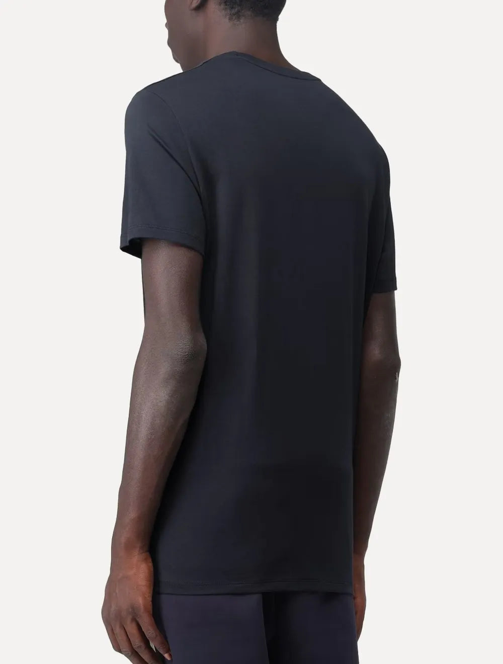 Camiseta Armani Exchange Masculina Slim Fit em Cotton Pima Azul Marinho