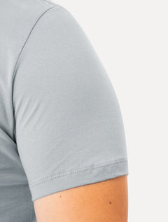 Camiseta Guess Masculina Bordado Peito Azul Claro