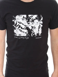 Camiseta Calvin Klein Jeans Masculina Floral Summertime Preta