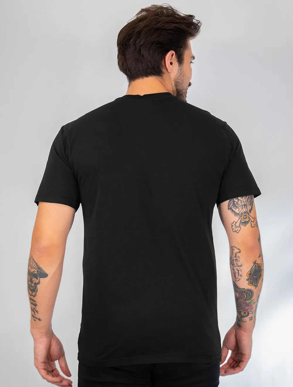 Camiseta Tommy Jeans Masculina Regular Spray Pop Logo Preta