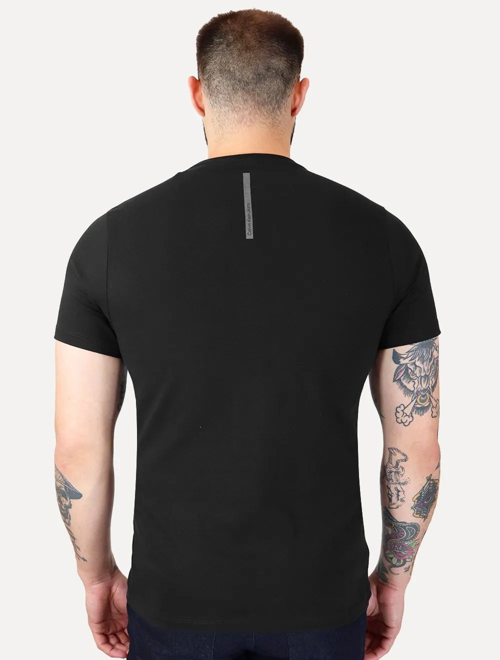 Camiseta Calvin Klein Jeans Masculina New Re Issue Frontal Logo Preta