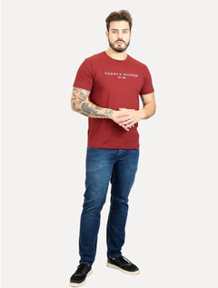 Camiseta Tommy Hilfiger Masculina Core Logo Vermelho Escuro
