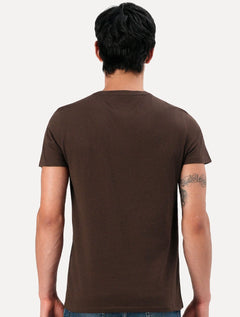 Camiseta Tommy Jeans Masculina Regular Jersey C-Neck Flag Marrom