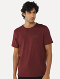 Camiseta Dudalina Masculina Regular Badge Logo Vinho