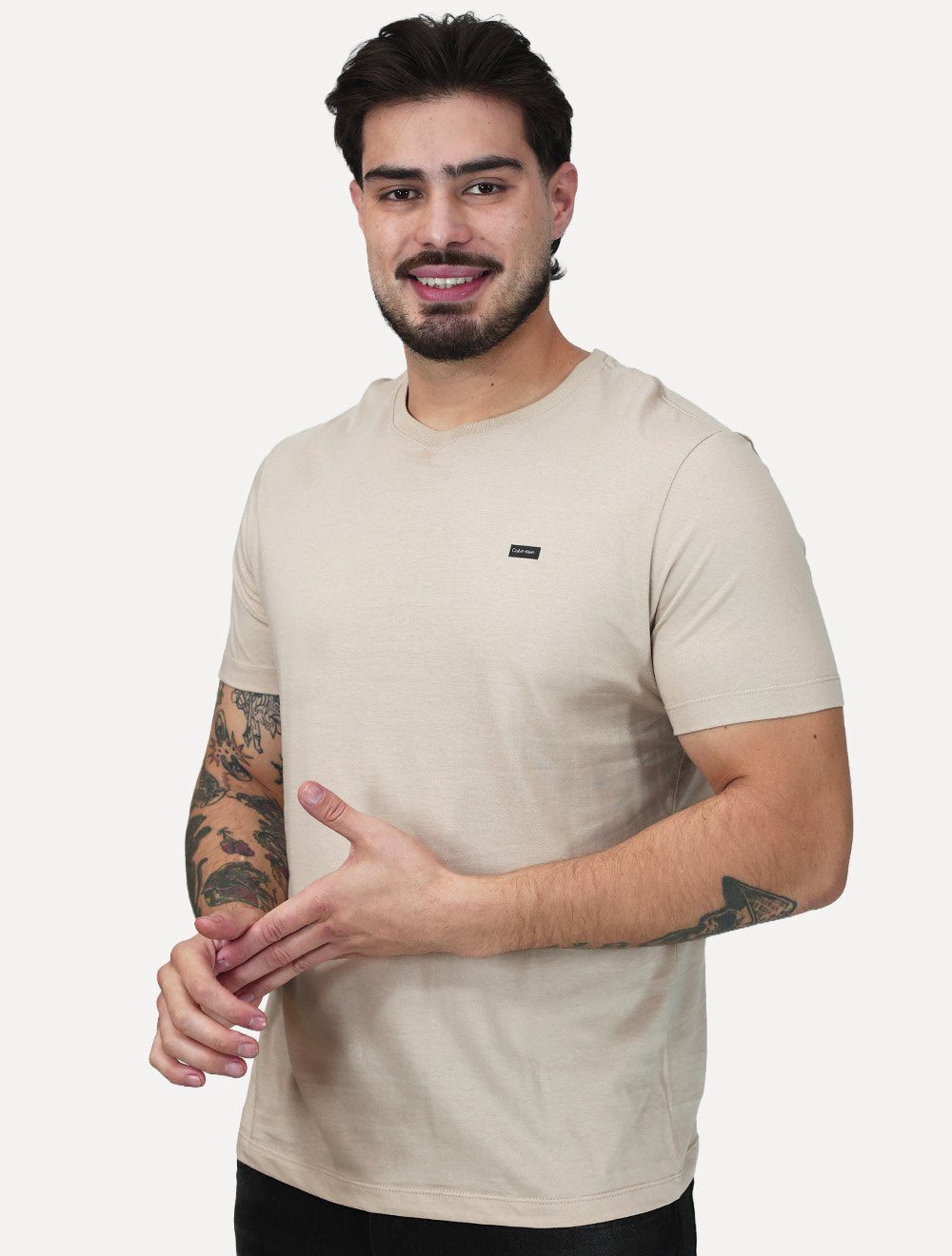 Camiseta Calvin Klein Masculina Egyption Cotton Rubber Patch Cáqui Claro