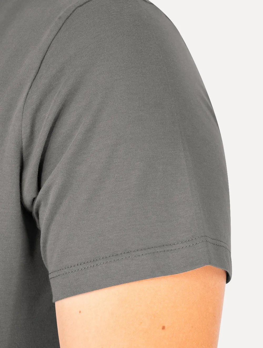 Camiseta Columbia Masculina Light Logo Cinza Escuro